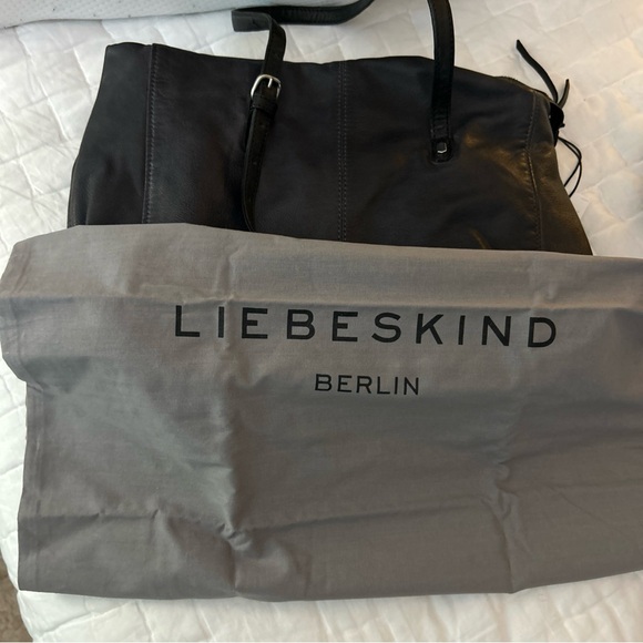 $348 NWT Liebeskind Doba Leather Shoulder Bag Tote - Picture 9 of 11